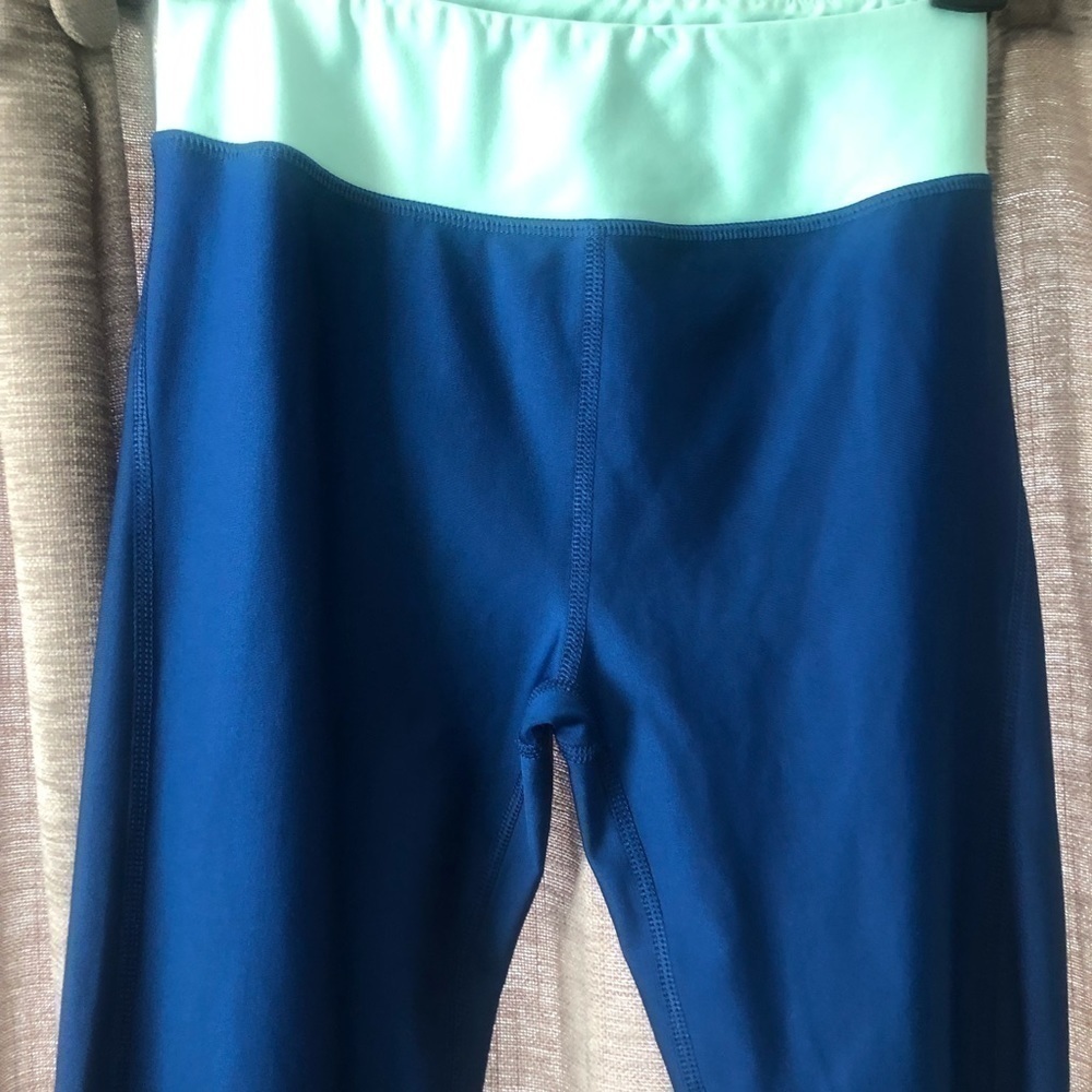 Under Armour Blue & Turquoise Compression Leggings Size Extra Small - Picture 6 of 9